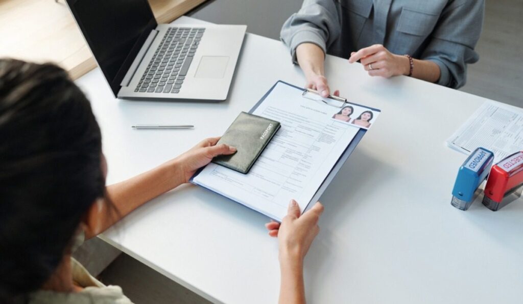 Certified CIC consultant guiding Pakistani client for Canadian immigration