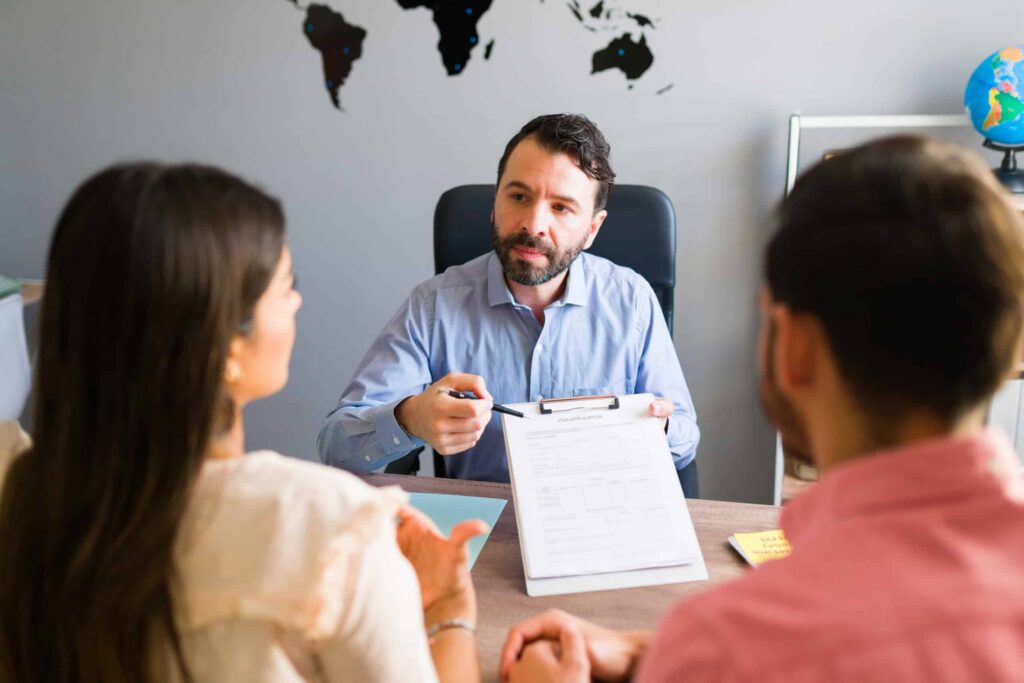 Immigration consultant helping Islamabad resident apply for Canadian PR