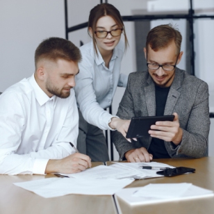 Student budgeting for Canada visa expenses in Dubai