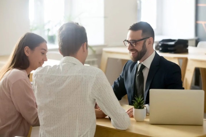 Student consulting Canada study visa services in Lahore