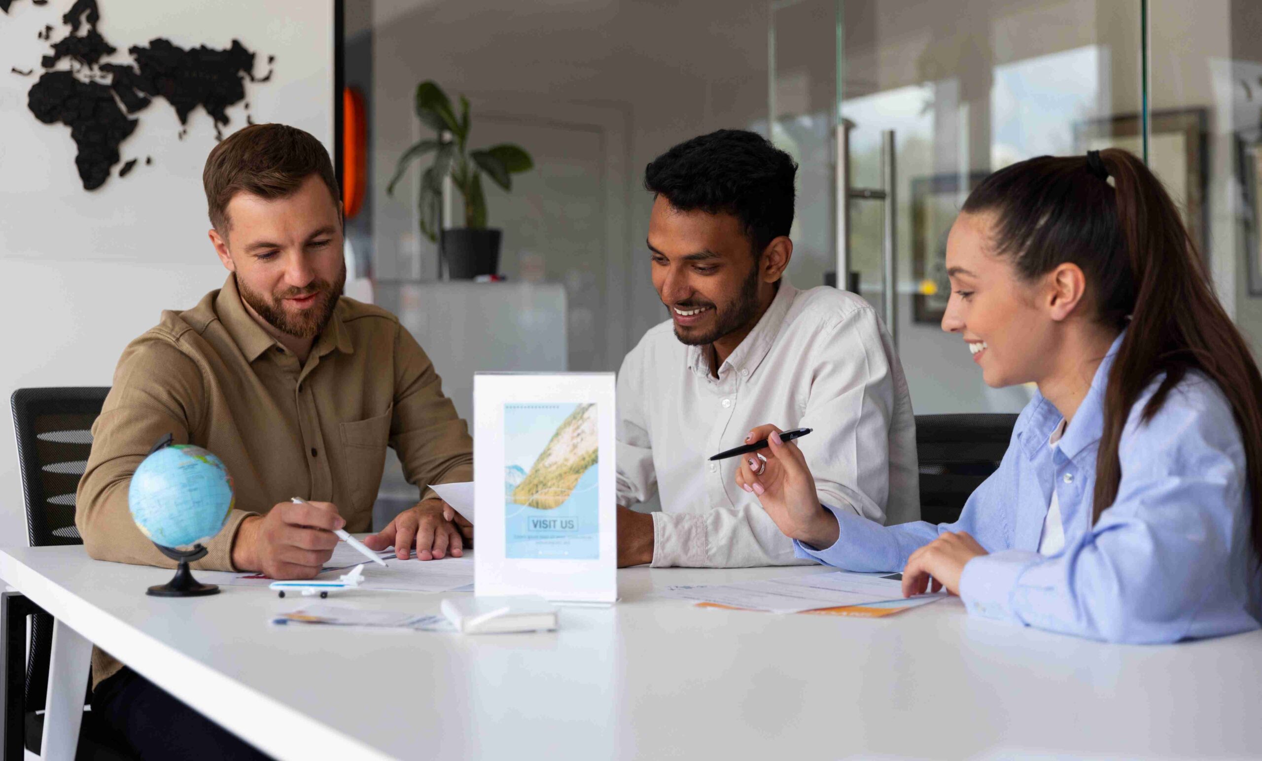 Students in Karachi getting guidance from study abroad consultants for Canada
