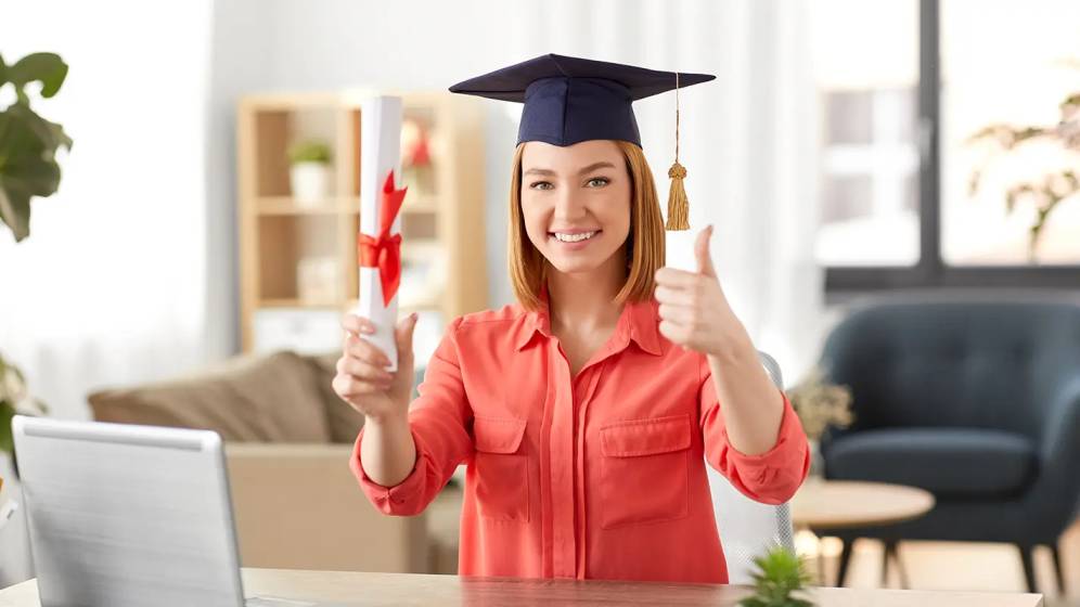 Pakistani student enrolled in diploma program in Canada